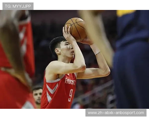 火箭队比赛中周琦精彩表现视频合集