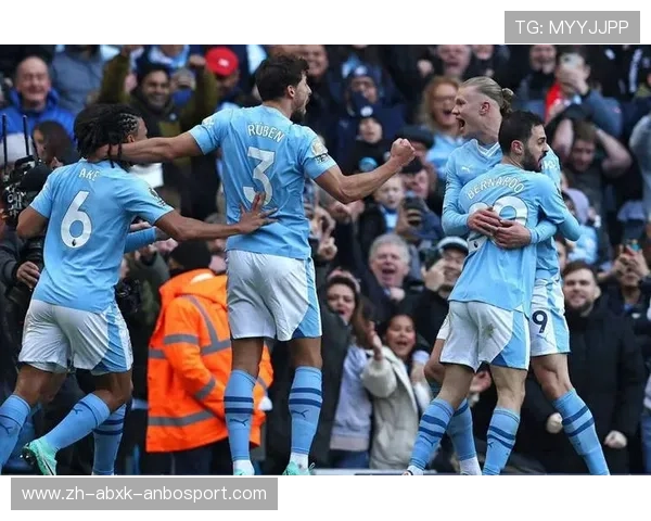 曼城历年英超球衣款式变迁与颜色主题剖析